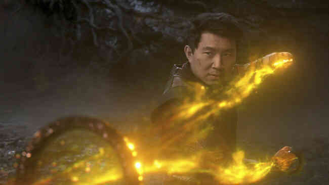 Lý giải đoạn credit của Shang-Chi: Avengers đời đầu bất ngờ trở lại, Marvel dọn đường đón phản diện lớn tiếp theo của MCU - Ảnh 3. Lý giải đoạn credit của Shang-Chi: Avengers đời đầu bất ngờ trở lại, Marvel dọn đường đón phản diện lớn tiếp theo của MCU - Ảnh 3.