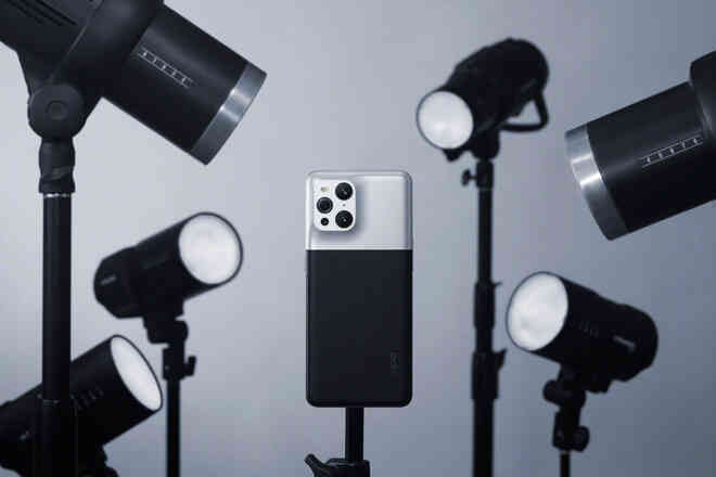 OPPO ra mắt Find X3 Pro phiên bản Nhiếp ảnh gia với thiết kế giống máy film cổ - Ảnh 1. OPPO ra mắt Find X3 Pro phiên bản Nhiếp ảnh gia với thiết kế giống máy film cổ - Ảnh 1.