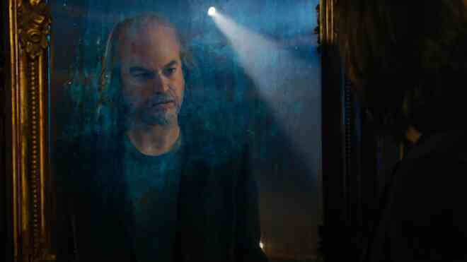 Soi trailer The Matrix: Resurrections: Neo trở lại và lợi hại hơn xưa, Trinity cũng hồi sinh nhưng thực chất là 1 agent? - Ảnh 11. Soi trailer The Matrix: Resurrections: Neo trở lại và lợi hại hơn xưa, Trinity cũng hồi sinh nhưng thực chất là 1 agent? - Ảnh 11.