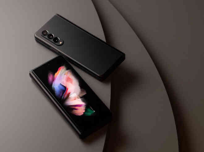 Có 47 triệu, chọn iPhone 13 Pro Max full option vừa ra mắt hay Galaxy Z Fold3? - Ảnh 7. Có 47 triệu, chọn iPhone 13 Pro Max full option vừa ra mắt hay Galaxy Z Fold3? - Ảnh 7.