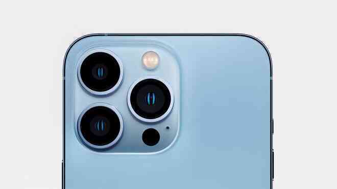 iPhone 13 Pro và iPhone 13 Pro Max chính thức ra mắt: Màn hình ProMotion 120Hz, bộ nhớ trong 1TB, quay video xoá phông, thêm màu xanh Sierra Blue