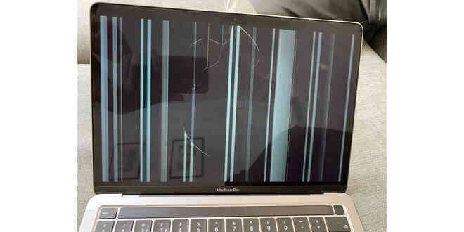 Apple bị kiện tập thể với cáo buộc tiếp thị gian dối và lừa đảo đối với các vấn đề về màn hình của MacBook M1 - Ảnh 1. Apple bị kiện tập thể với cáo buộc tiếp thị gian dối và lừa đảo đối với các vấn đề về màn hình của MacBook M1 - Ảnh 1.