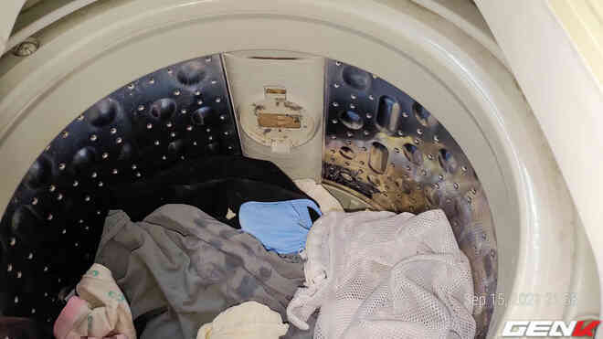 Dùng máy giặt bao nhiêu năm, bạn đã từng thử tháo cục này ra chưa? Nếu chưa thì đừng shock nhé - Ảnh 3.