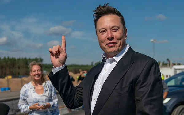 Elon Musk ca ngợi các nhà sản xuất ô tô Trung Quốc - Ảnh 1. Elon Musk ca ngợi các nhà sản xuất ô tô Trung Quốc - Ảnh 1.