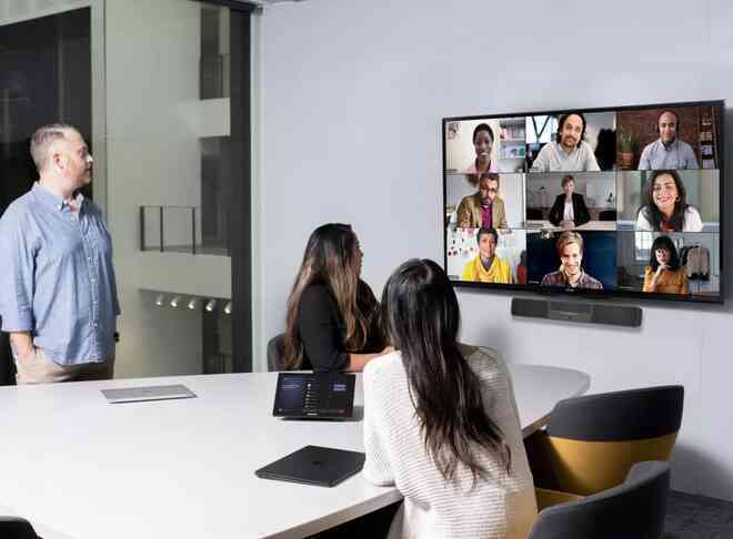 Nghiên cứu từ Microsoft cho thấy làm việc tại nhà gây giảm năng suất và khả năng sáng tạo