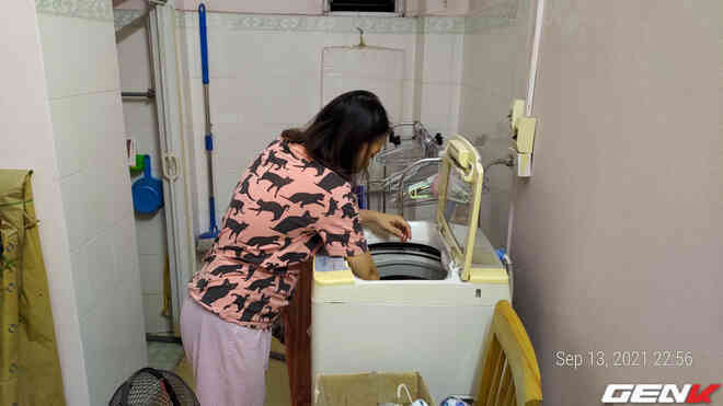 Giặt máy cửa trên làm quần áo "nhanh tã" nhưng chỉ một phụ kiện giá từ 10 nghìn đồng sẽ giúp khắc phục dễ dàng!