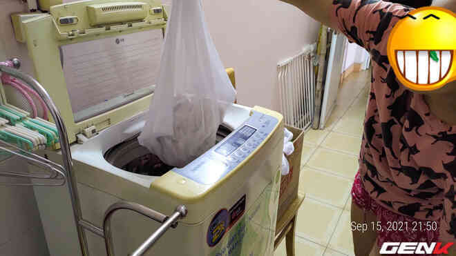 Giặt máy cửa trên làm quần áo nhanh tã nhưng chỉ một phụ kiện giá từ 10 nghìn đồng sẽ giúp khắc phục dễ dàng! - Ảnh 7.