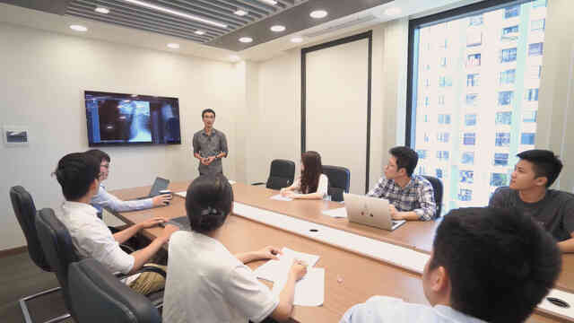 Kỹ sư VinBigdata dành giải Nhất Cuộc thi dùng AI phát hiện Covid toàn cầu - Ảnh 3. Kỹ sư VinBigdata dành giải Nhất Cuộc thi dùng AI phát hiện Covid toàn cầu - Ảnh 3.
