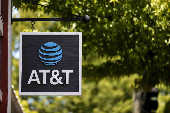 Mở khóa trái phép gần 2 triệu điện thoại AT&T, người đàn ông chịu án tù 12 năm