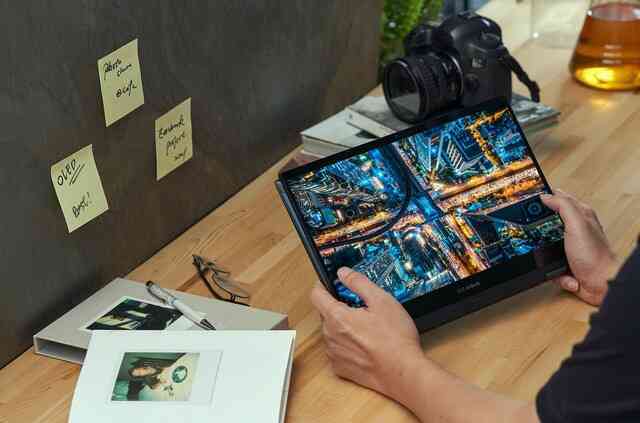 Trải nghiệm không giới hạn cùng ASUS ZenBook Flip 13 OLED - Ảnh 3. Trải nghiệm không giới hạn cùng ASUS ZenBook Flip 13 OLED - Ảnh 3.