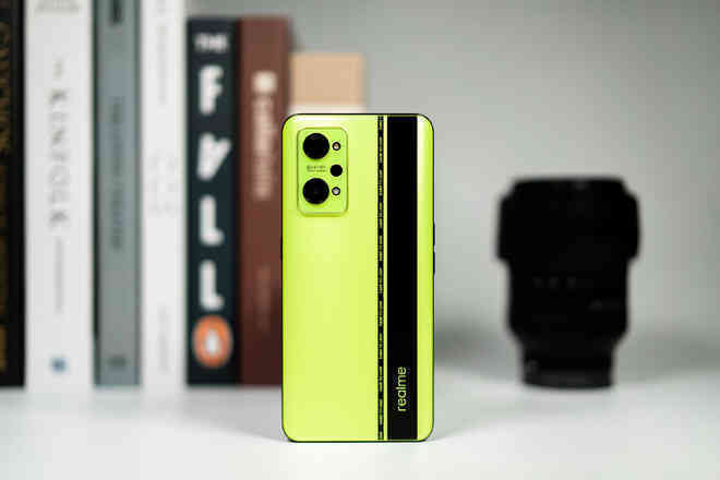 realme GT Neo2 ra mắt: Thiết kế mới, màn hình AMOLED 120Hz, Snapdragon 870, sạc nhanh 65W, giá từ 8.5 triệu đồng - Ảnh 3. realme GT Neo2 ra mắt: Thiết kế mới, màn hình AMOLED 120Hz, Snapdragon 870, sạc nhanh 65W, giá từ 8.5 triệu đồng - Ảnh 3.