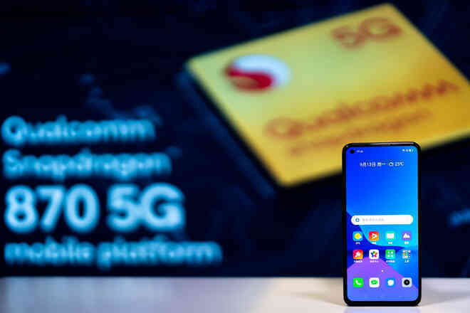 realme GT Neo2 ra mắt: Thiết kế mới, màn hình AMOLED 120Hz, Snapdragon 870, sạc nhanh 65W, giá từ 8.5 triệu đồng - Ảnh 7. realme GT Neo2 ra mắt: Thiết kế mới, màn hình AMOLED 120Hz, Snapdragon 870, sạc nhanh 65W, giá từ 8.5 triệu đồng - Ảnh 7.