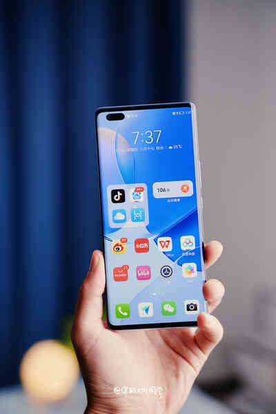 Huawei Nova 9 ra mắt: Snapdragon 778G 4G, camera 50MP, màn hình 120Hz, giá từ 9.5 triệu đồng - Ảnh 4. Huawei Nova 9 ra mắt: Snapdragon 778G 4G, camera 50MP, màn hình 120Hz, giá từ 9.5 triệu đồng - Ảnh 4.