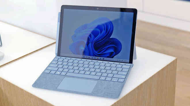 Surface Go 3 ra mắt: Thiết kế gọn nhẹ, Intel Core i3, pin 11 tiếng, giá từ 9.1 triệu đồng