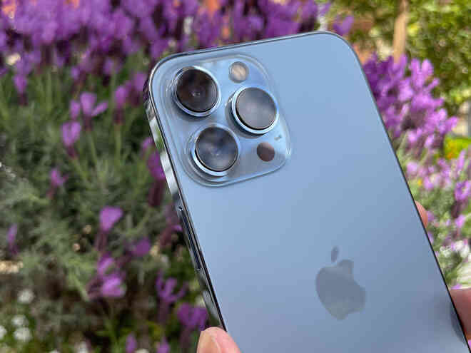 Bóc tem iPhone 13 Pro Max phiên bản màu Sierra Blue trong ngày mở bán - Ảnh 5.