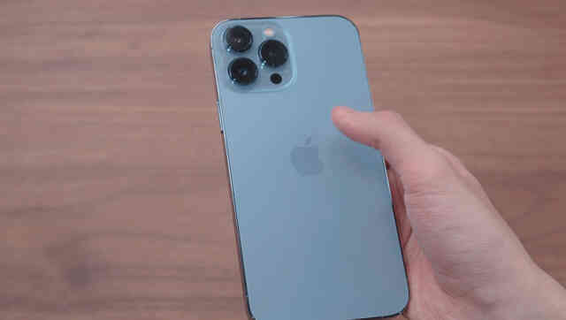 Một người chi hơn 140 triệu đồng để sở hữu iPhone 13 đầu tiên tại Việt Nam - Ảnh 2. Một người chi hơn 140 triệu đồng để sở hữu iPhone 13 đầu tiên tại Việt Nam - Ảnh 2.