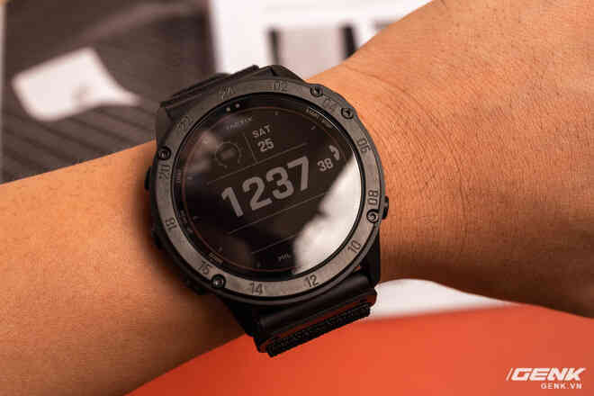 Mở hộp Garmin tactix Delta Solar: Đồng hồ thông minh phong cách quân đội, có chế độ giấu vị trí người dùng, xóa dữ liệu khi thiết bị rơi vào tay đối phương - Ảnh 5.