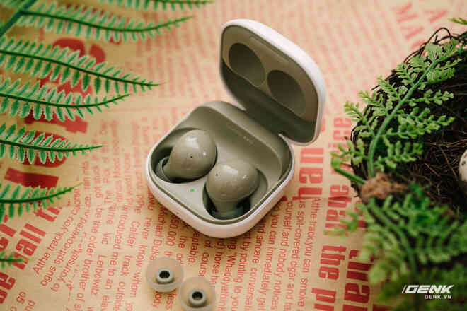 Đánh giá Galaxy Buds 2: True Wireless Samsung đầu tiên tôi có thể khuyến nghị với tất cả mọi người - Ảnh 18. Đánh giá Galaxy Buds 2: True Wireless Samsung đầu tiên tôi có thể khuyến nghị với tất cả mọi người - Ảnh 18.