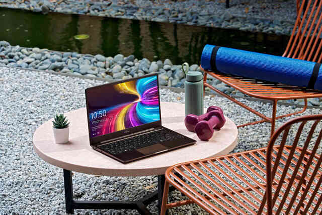 Laptop Fujitsu CH: Trợ lý đắc lực trong môi trường làm việc linh hoạt