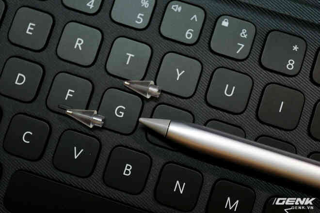 Trên tay máy tính bảng Huawei MatePad 11: Màn hình IPS 120Hz, dùng chip Snapdragon 865, hệ điều hành Harmony OS 2 rất mượt, giá 13.99 triệu đồng - Ảnh 11. Trên tay máy tính bảng Huawei MatePad 11: Màn hình IPS 120Hz, dùng chip Snapdragon 865, hệ điều hành Harmony OS 2 rất mượt, giá 13.99 triệu đồng - Ảnh 11.