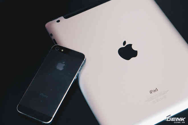 Trên tay chiếc iPad 9 năm tuổi, ra mắt cùng thời iPhone 5, giật lag, nhưng vẫn được người Việt ưa chuộng - Ảnh 2. Trên tay chiếc iPad 9 năm tuổi, ra mắt cùng thời iPhone 5, giật lag, nhưng vẫn được người Việt ưa chuộng - Ảnh 2.