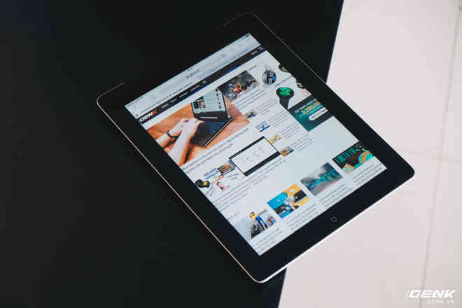 Trên tay chiếc iPad 9 năm tuổi, ra mắt cùng thời iPhone 5, giật lag, nhưng vẫn được người Việt ưa chuộng - Ảnh 3. Trên tay chiếc iPad 9 năm tuổi, ra mắt cùng thời iPhone 5, giật lag, nhưng vẫn được người Việt ưa chuộng - Ảnh 3.