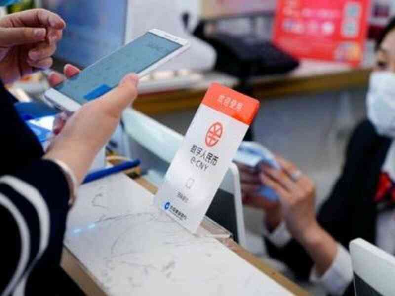 Trung Quốc thu hút người dùng nhân dân tệ điện tử trước thềm Tết Nguyên đán