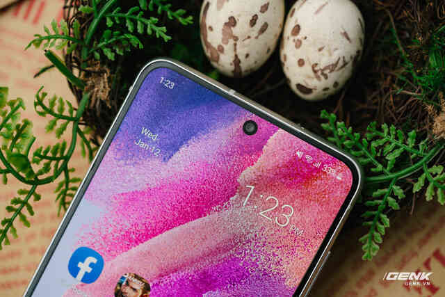 Đánh giá Samsung Galaxy S21 FE: Đúng người sai thời điểm? - Ảnh 6. Đánh giá Samsung Galaxy S21 FE: Đúng người sai thời điểm? - Ảnh 6.