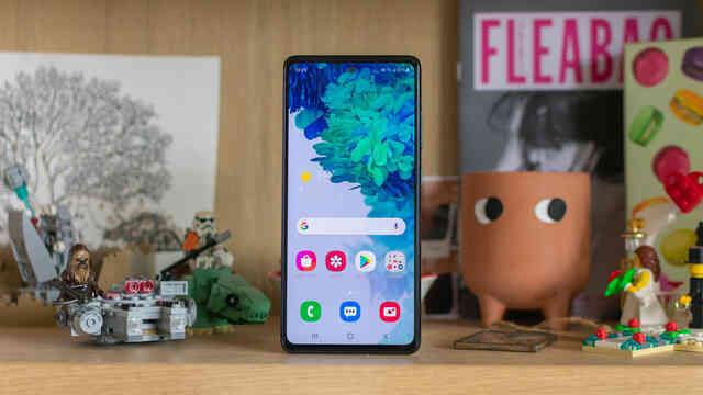 Đánh giá Samsung Galaxy S21 FE: Đúng người sai thời điểm? - Ảnh 17. Đánh giá Samsung Galaxy S21 FE: Đúng người sai thời điểm? - Ảnh 17.