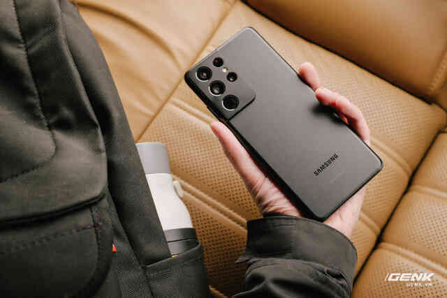 Đánh giá Samsung Galaxy S21 FE: Đúng người sai thời điểm? - Ảnh 18. Đánh giá Samsung Galaxy S21 FE: Đúng người sai thời điểm? - Ảnh 18.