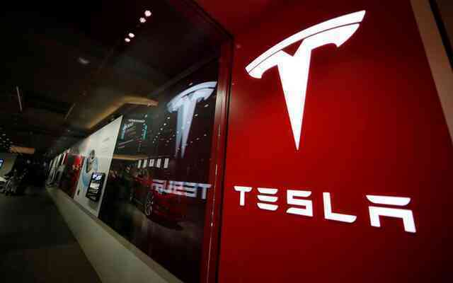 VinFast không chuyển sang xe điện bây giờ thì bao giờ nữa: Tesla của siêu tỷ phú Elon Musk vừa công bố lợi nhuận hơn 2,3 tỷ USD quý IV, 5,5 tỷ USD cả năm 2021 - Ảnh 1. VinFast không chuyển sang xe điện bây giờ thì bao giờ nữa: Tesla của siêu tỷ phú Elon Musk vừa công bố lợi nhuận hơn 2,3 tỷ USD quý IV, 5,5 tỷ USD cả năm 2021 - Ảnh 1.