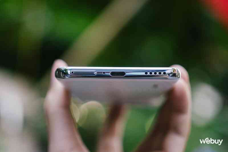 Trên tay Xiaomi Civi 2: Điện thoại chuyên selfie của Xiaomi, có Dynamic Island giống iPhone, giá 7.9 triệu đồng