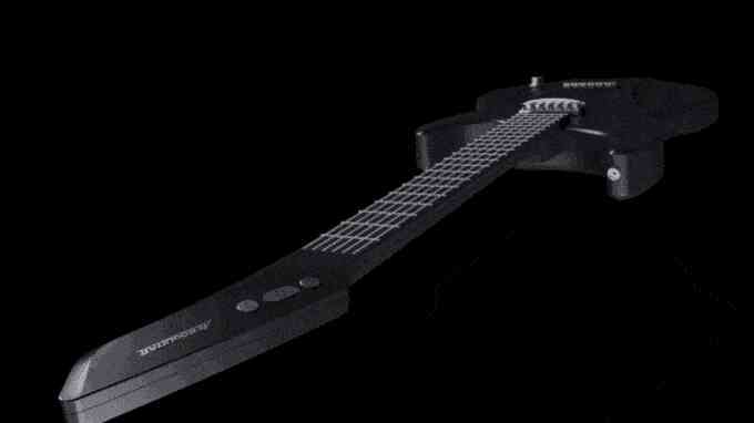 Đàn guitar thông minh giúp đơn giản hóa việc học nhạc, biến được cả thành trò chơi