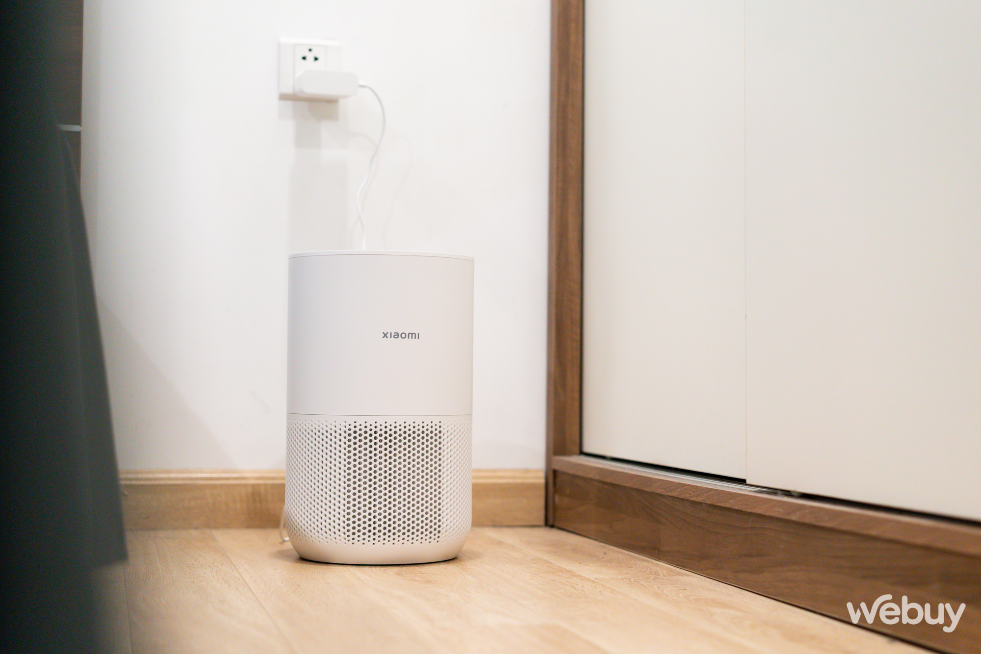 Trên tay máy lọc không khí Xiaomi Smart Air Purifier 4 Compact: Thiết kế nhỏ gọn, điều khiển dễ dàng bằng ứng dụng