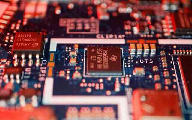 Trung Quốc "vỡ mộng" bá chủ chip toàn cầu vì Mỹ