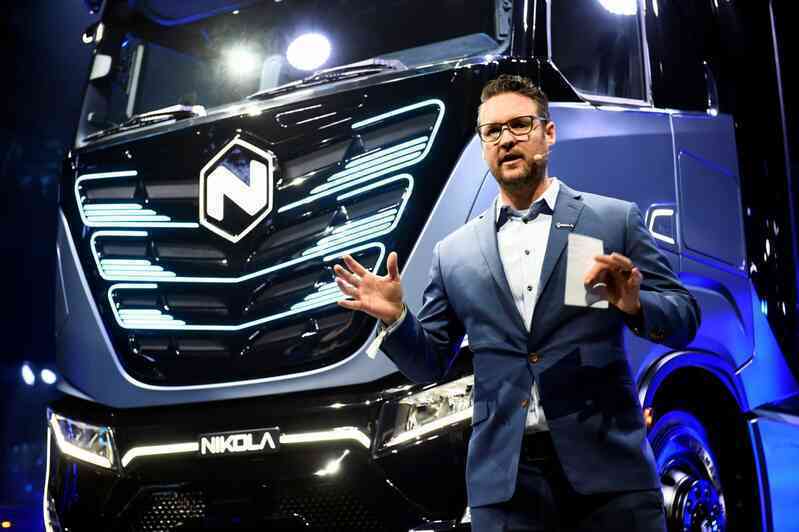 Vị CEO lèo lái kình địch Tesla từ số 0 đến vượt Ford về giá trị bị tòa định tội lừa đảo