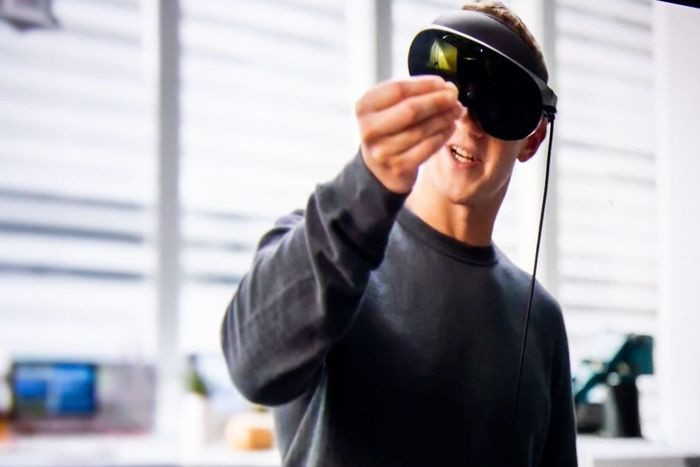 Vũ trụ ‘buồn’ của Mark Zuckerberg: Chẳng ai quan tâm, người dùng thử kính VR xong vứt xó - Ảnh 3. Vũ trụ ‘buồn’ của Mark Zuckerberg: Chẳng ai quan tâm, người dùng thử kính VR xong vứt xó - Ảnh 3.