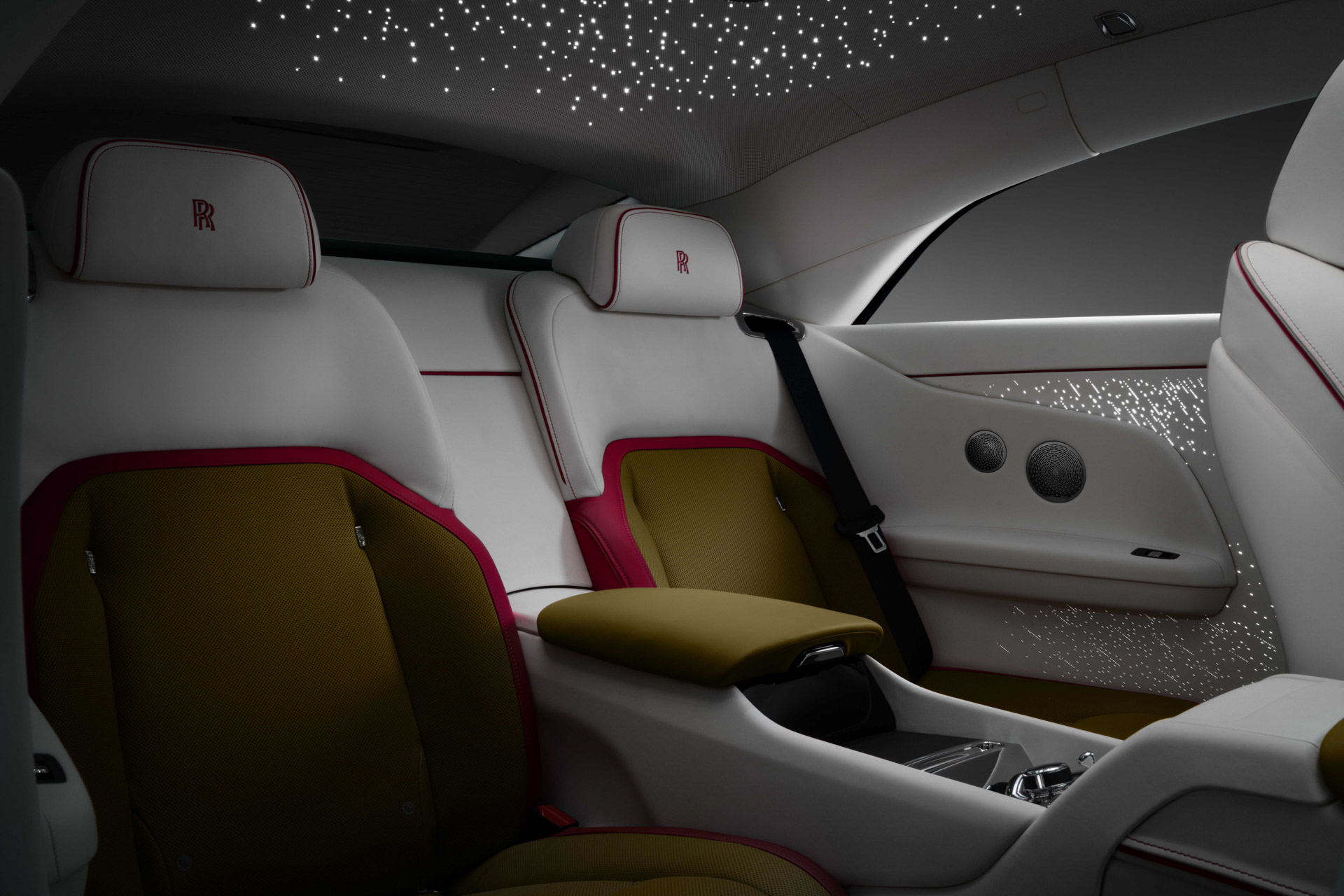 Rolls-Royce Spectre ra mắt: Xe điện sang xịn nhất thế giới, chạy 520km/sạc - Ảnh 15. Rolls-Royce Spectre ra mắt: Xe điện sang xịn nhất thế giới, chạy 520km/sạc - Ảnh 15.