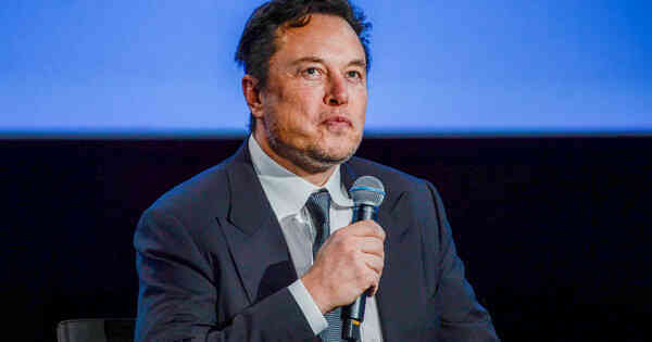 Còn 8 ngày nữa phải giao nộp 44 tỷ USD mua Twitter, Elon Musk thừa nhận bị mua hớ?