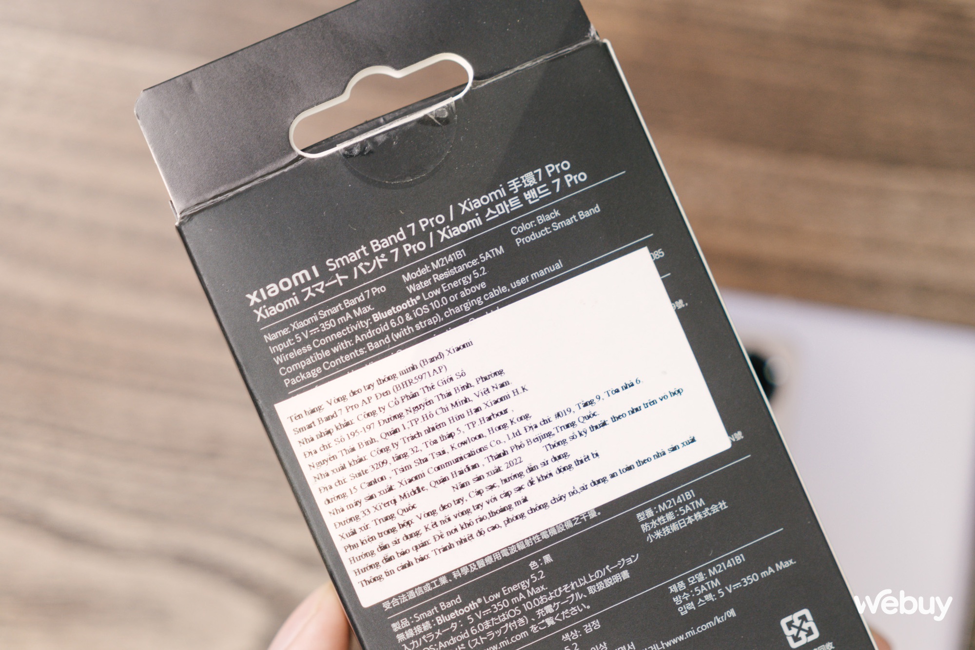 Xiaomi Band 7 Pro chính hãng: Thiết kế mới, đã hỗ trợ tiếng Việt hoàn chính, GPS tích hợp, pin 12 ngày, giá gần 2 triệu - Ảnh 2. Xiaomi Band 7 Pro chính hãng: Thiết kế mới, đã hỗ trợ tiếng Việt hoàn chính, GPS tích hợp, pin 12 ngày, giá gần 2 triệu - Ảnh 2.