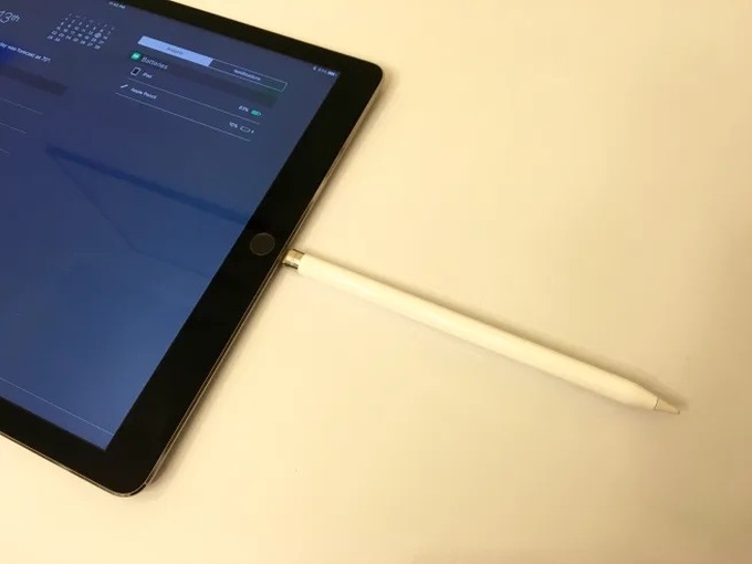 Apple dùng "chiêu trò" để ép người dùng iPad 10 phải mua thêm phụ kiện?