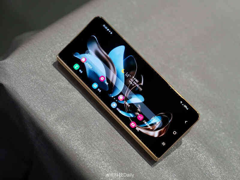 Samsung W23 và W23 Flip: Bản đổi tên của Galaxy Z Fold4 và Z Flip4 nhưng xịn hơn và đắt hơn