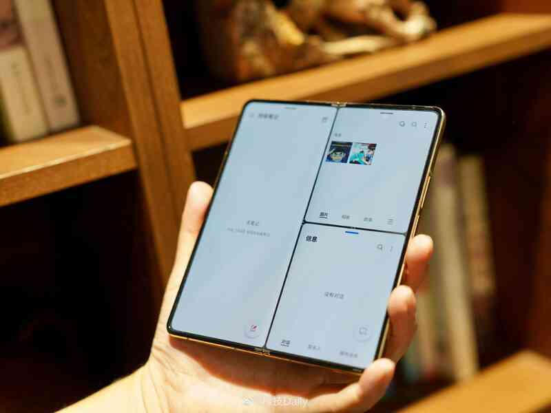 Samsung W23 và W23 Flip: Bản đổi tên của Galaxy Z Fold4 và Z Flip4 nhưng xịn hơn và đắt hơn