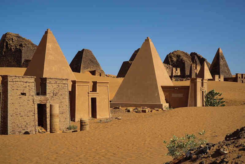 Bí mật trên sa mạc Sudan: Kim tự tháp của các vị vua Kushite - Ảnh 4. Bí mật trên sa mạc Sudan: Kim tự tháp của các vị vua Kushite - Ảnh 4.