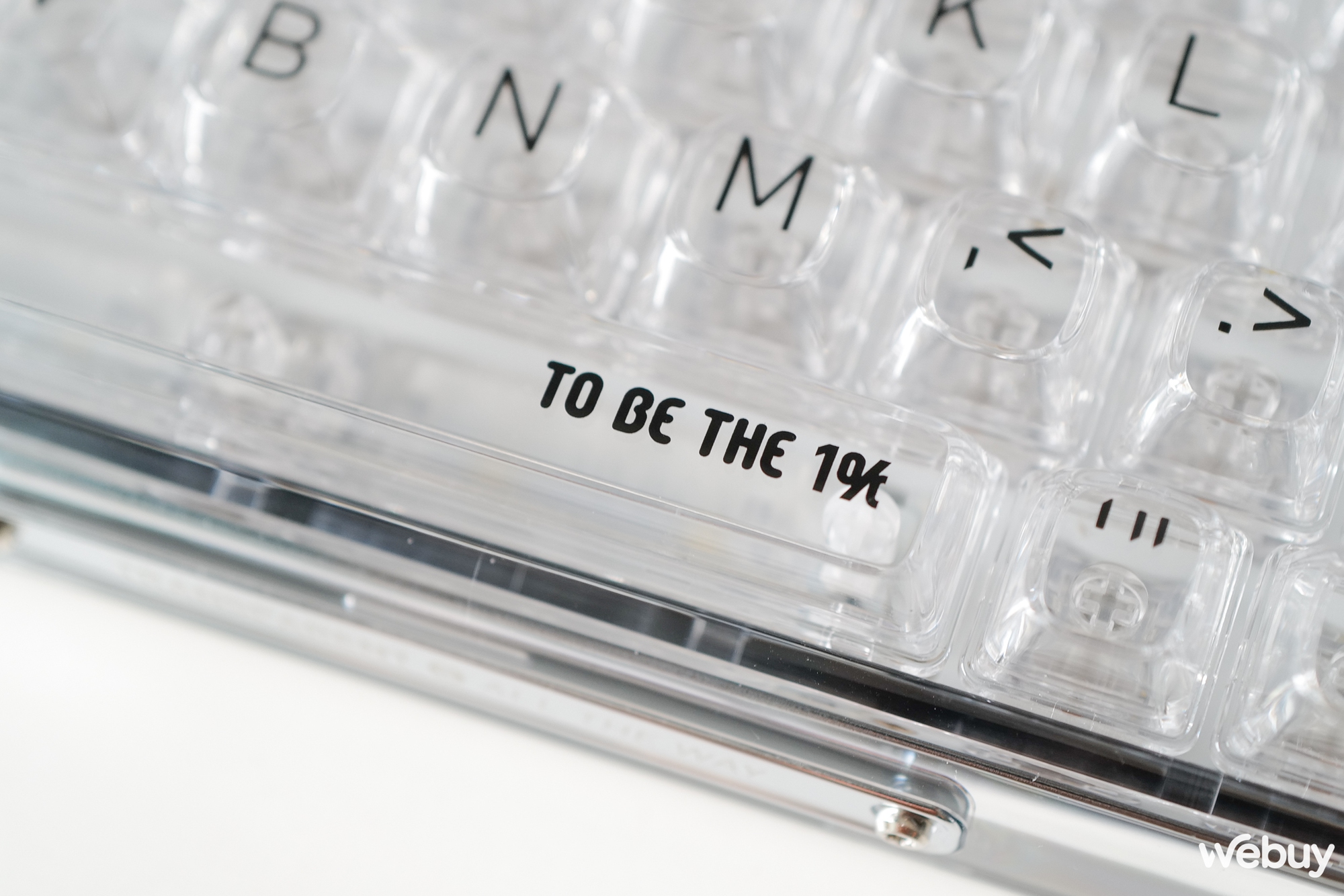 Trên tay bàn phím Lofree To Be The 1%: Điểm độc lạ nằm ở sự trong suốt - Ảnh 4. Trên tay bàn phím Lofree To Be The 1%: Điểm độc lạ nằm ở sự trong suốt - Ảnh 4.