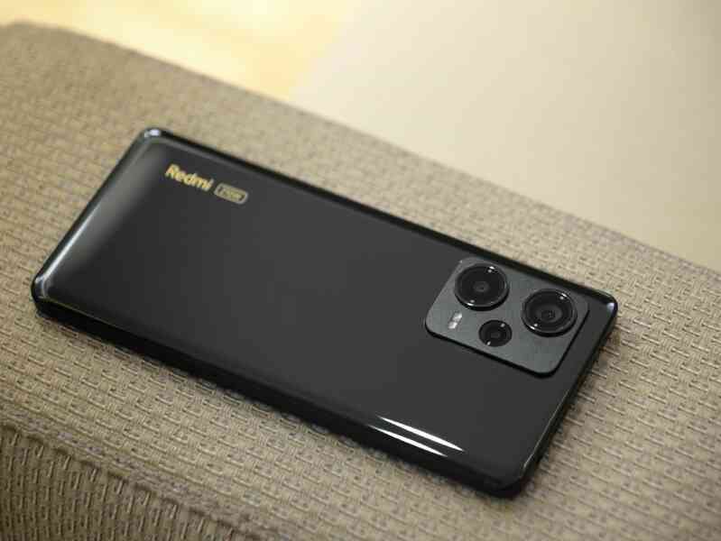 Xiaomi ra mắt điện thoại 8 triệu có sạc nhanh 210W, camera 200MP