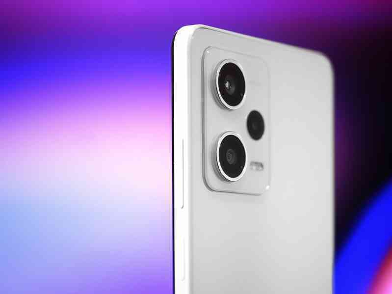 Xiaomi ra mắt điện thoại 8 triệu có sạc nhanh 210W, camera 200MP