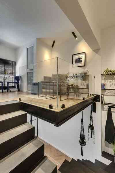 Căn hộ 36m² có thiết kế chìm dưới đất với bố cục thông minh