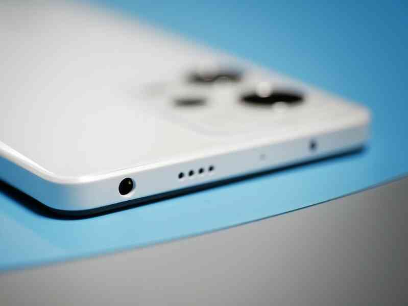 Ảnh thực tế Redmi Note 12 Pro: Thiết kế quen thuộc, chip Dimensity 1080, giá dưới 6 triệu đồng - Ảnh 12. Ảnh thực tế Redmi Note 12 Pro: Thiết kế quen thuộc, chip Dimensity 1080, giá dưới 6 triệu đồng - Ảnh 12.