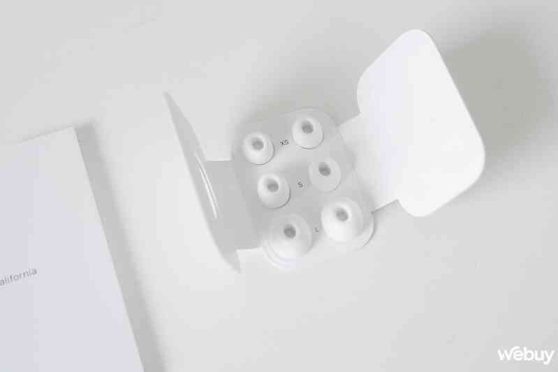 AirPods Pro 2022: Ngoại hình không đổi, nâng cấp mạnh về chống ồn và chất âm, mở bán trong tháng 11 - Ảnh 4. AirPods Pro 2022: Ngoại hình không đổi, nâng cấp mạnh về chống ồn và chất âm, mở bán trong tháng 11 - Ảnh 4.